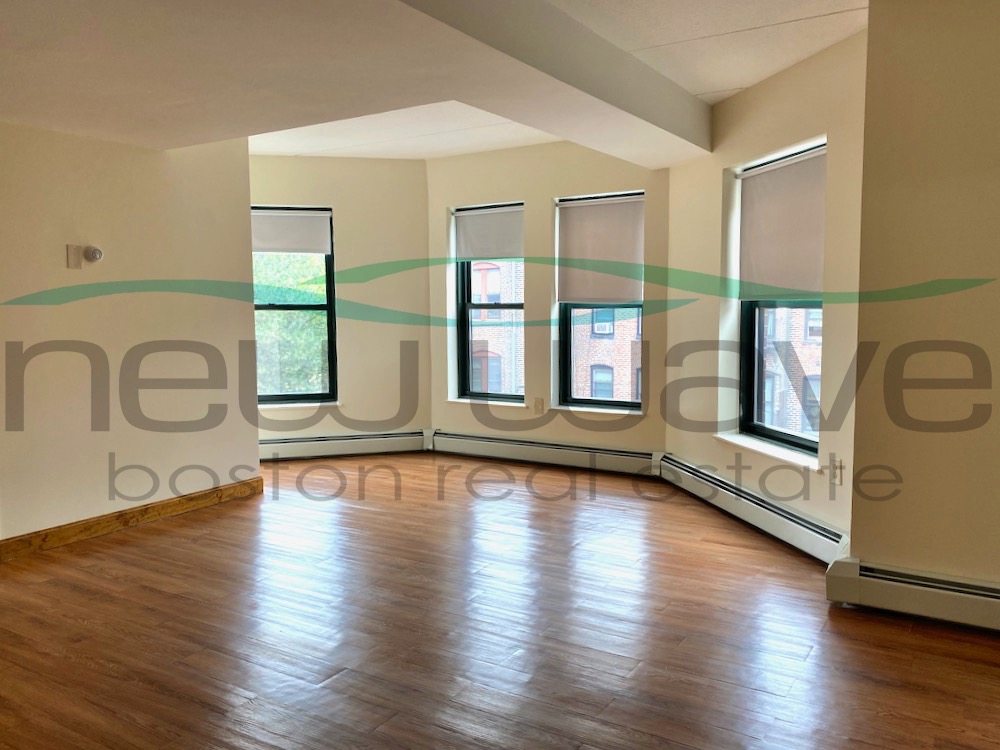 400 Massachusetts Ave, South End