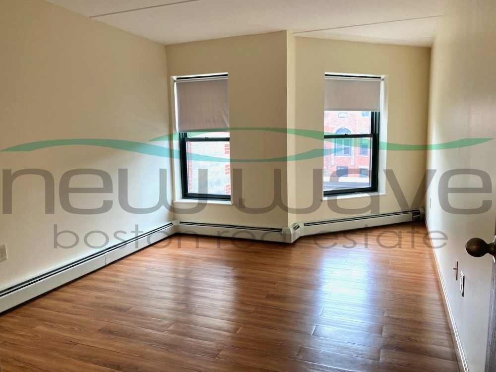 400 Massachusetts Ave, South End