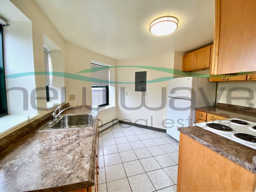 400 Massachusetts Ave, South End