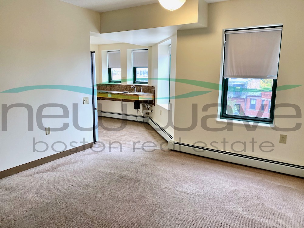 400 Massachusetts Ave, South End