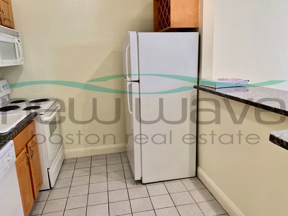 1171 Boylston St, Fenway