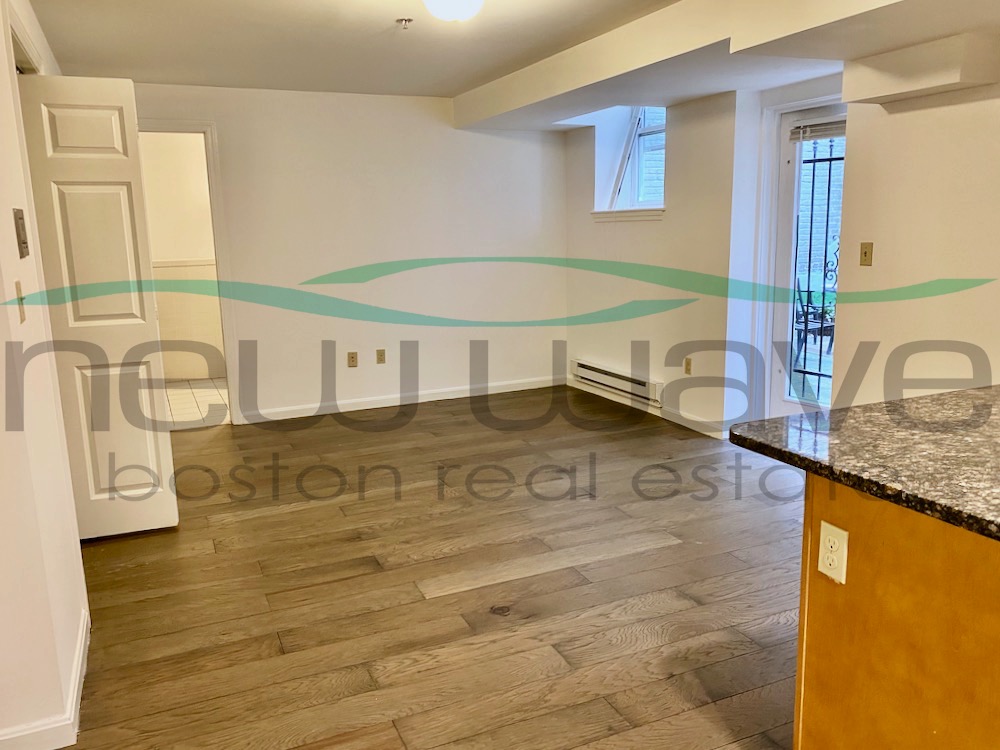 55 Queensberry St, Fenway