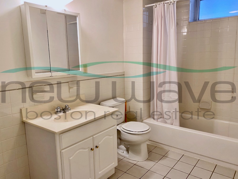 55 Queensberry St, Fenway