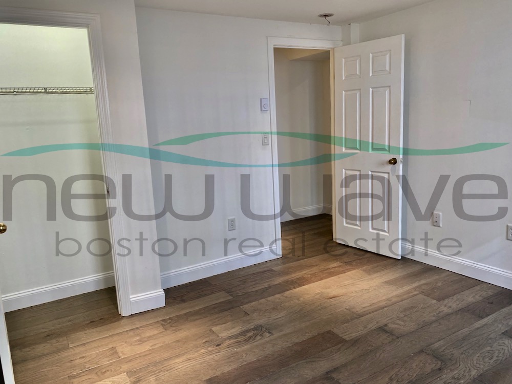 107 Queensberry St, Fenway