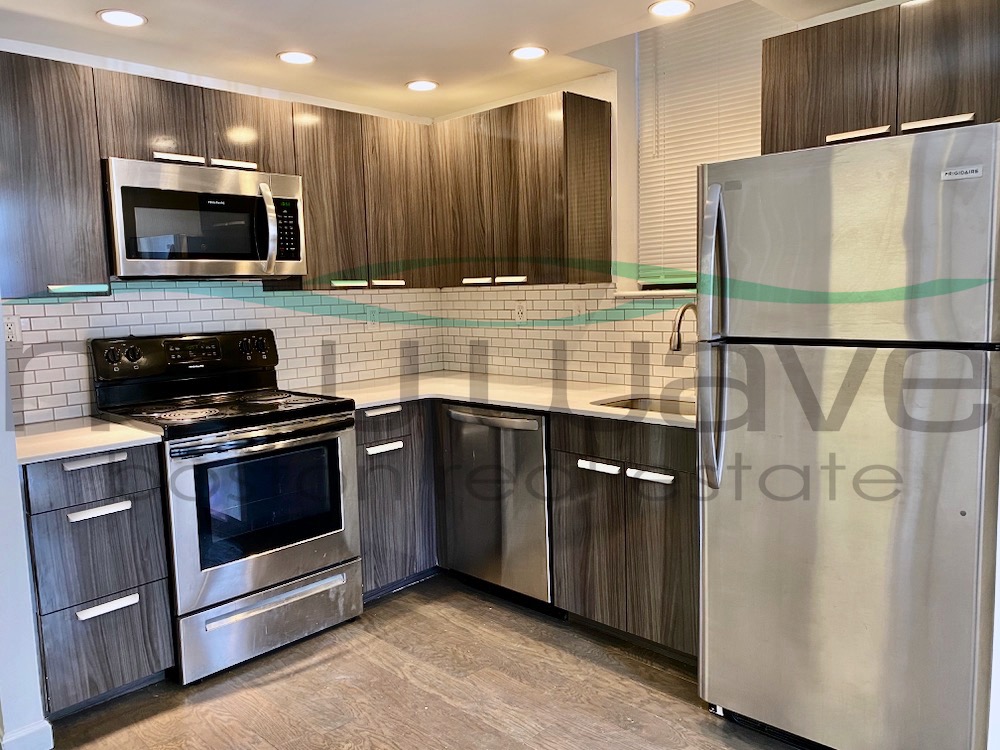 104 Queensberry St, Back Bay