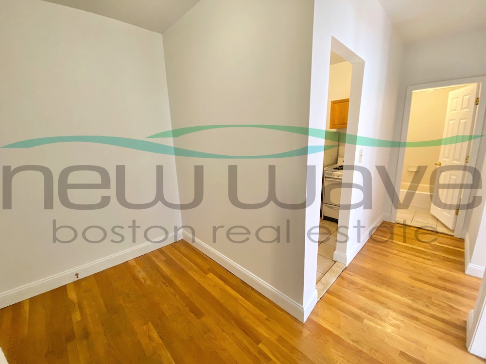 11 Peterborough St, Fenway