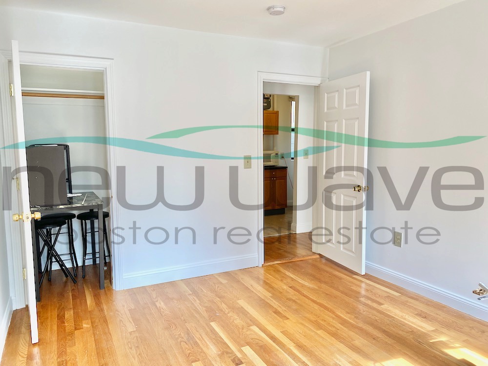 11 Peterborough St, Fenway