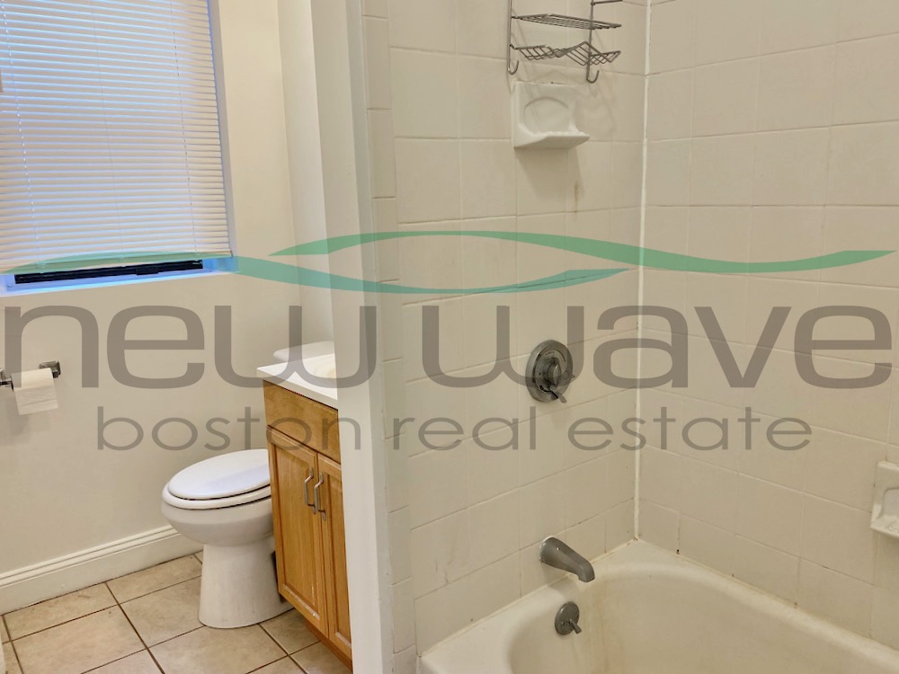 11 Peterborough St, Fenway