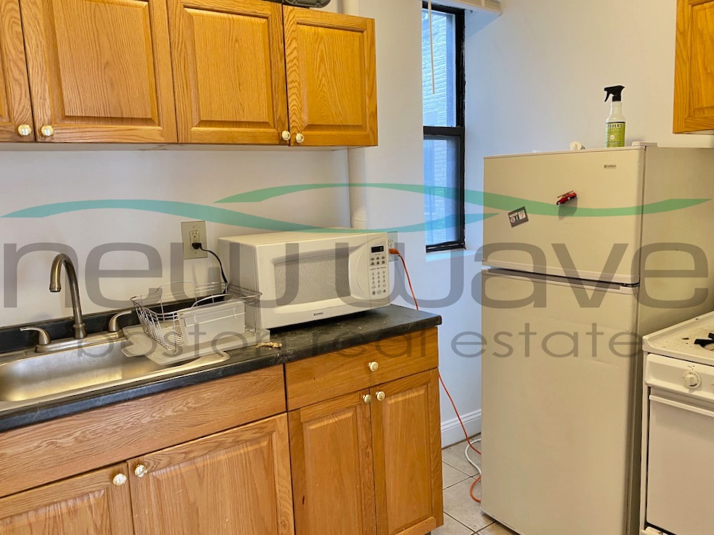 11 Peterborough St, Fenway