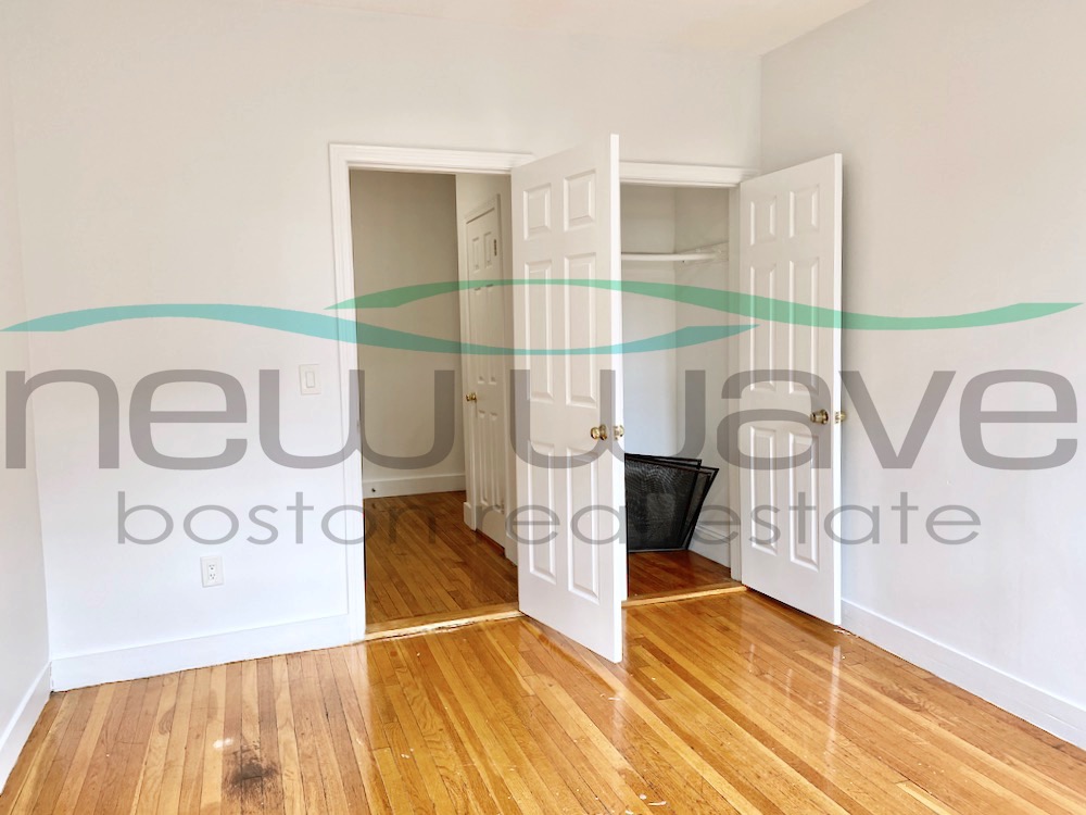 11 Peterborough St, Fenway