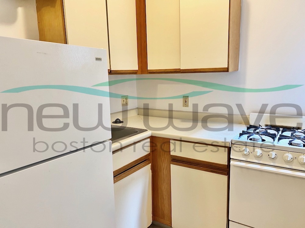 19 Peterborough St, Fenway