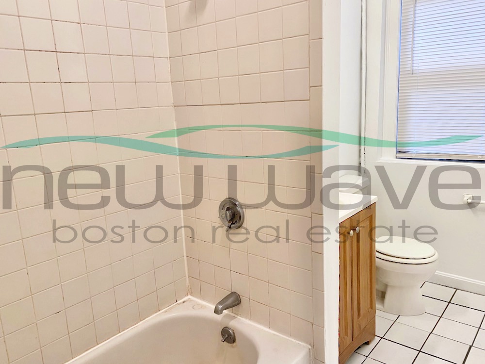 19 Peterborough St, Fenway