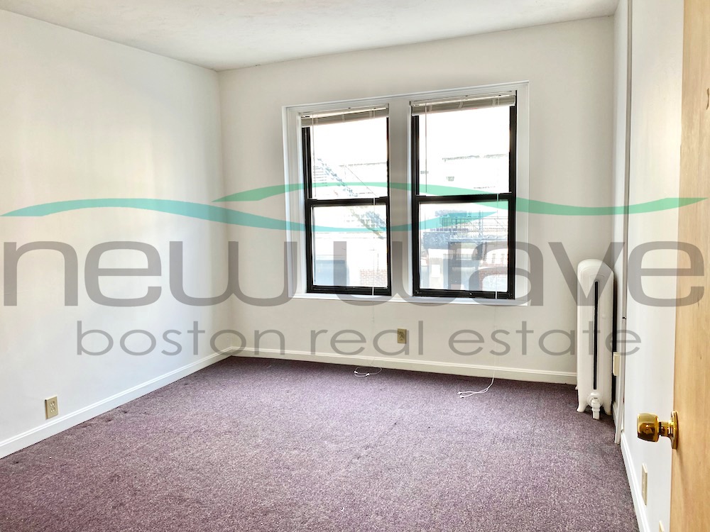 19 Peterborough St, Fenway