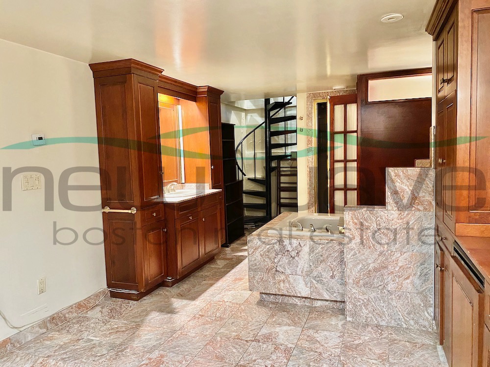 24 Hancock St, Beacon Hill