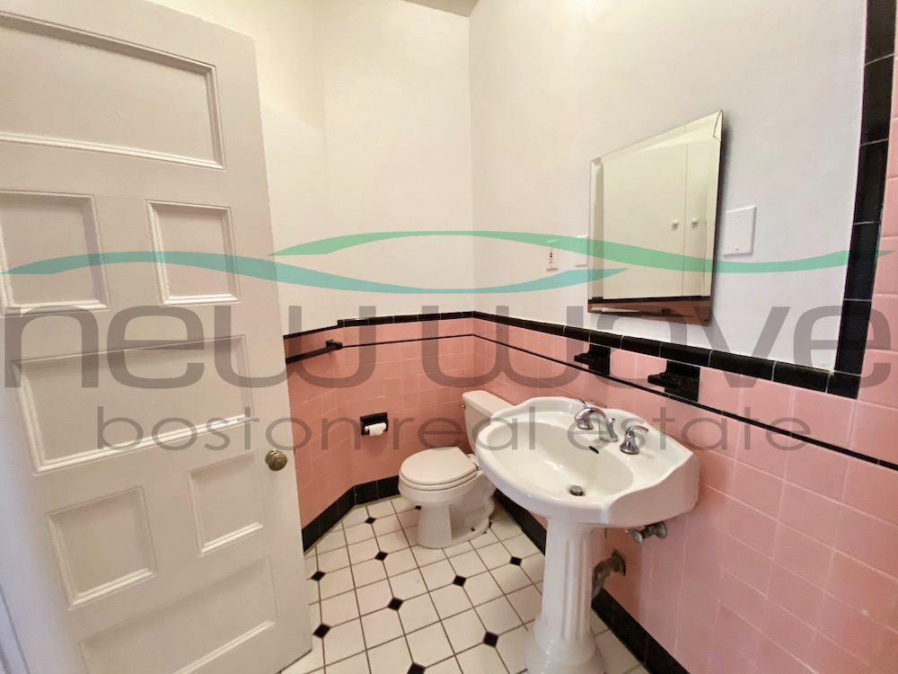 259 Beacon St, Back Bay