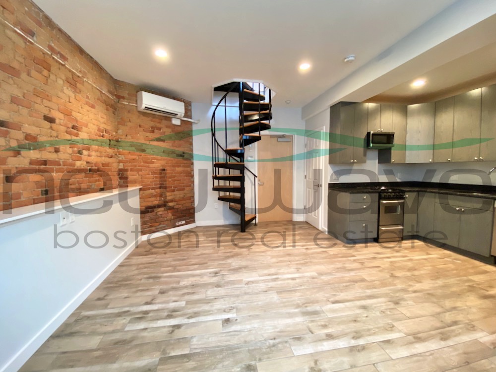 181 Saint Botolph, South End