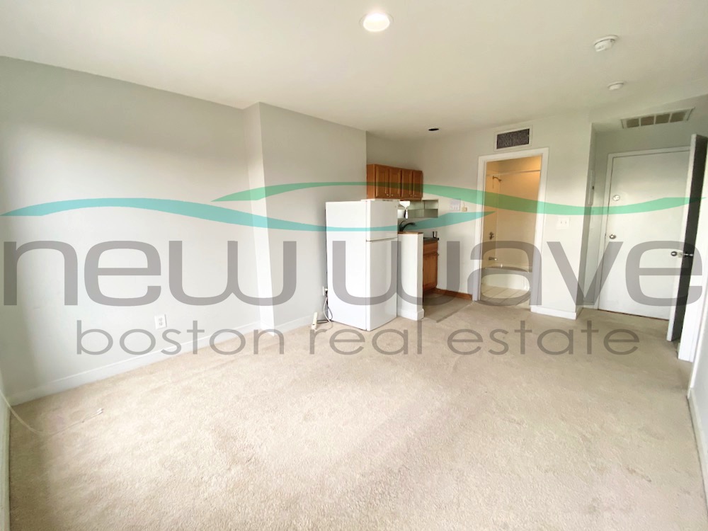 1 bed, 1 bath apartment for rent at 550 Columbus Ave Unit 8, South End — photo 2 of 7