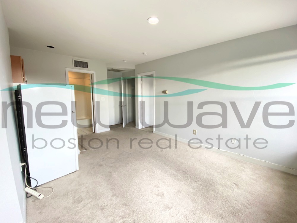 1 bed, 1 bath apartment for rent at 550 Columbus Ave Unit 8, South End — photo 3 of 7