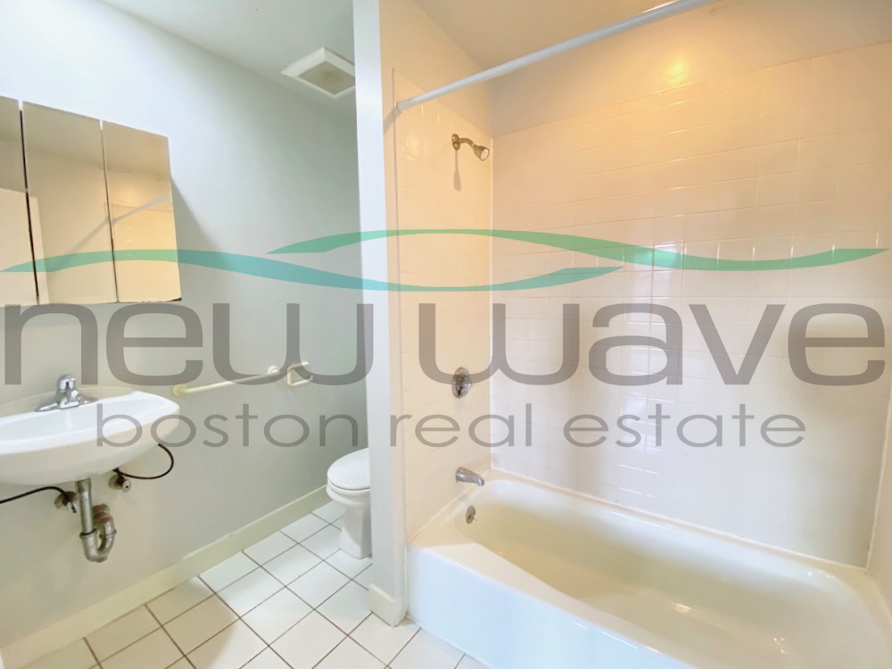 1 bed, 1 bath apartment for rent at 550 Columbus Ave Unit 8, South End — photo 5 of 7