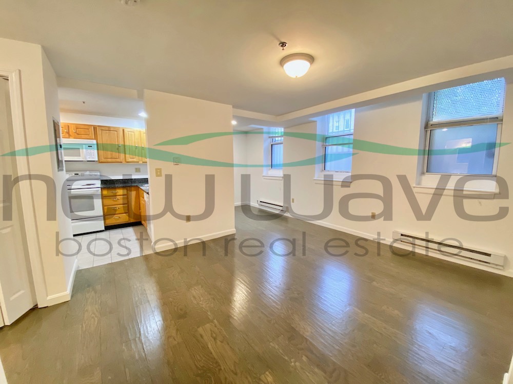 36 Queensberry St, Fenway