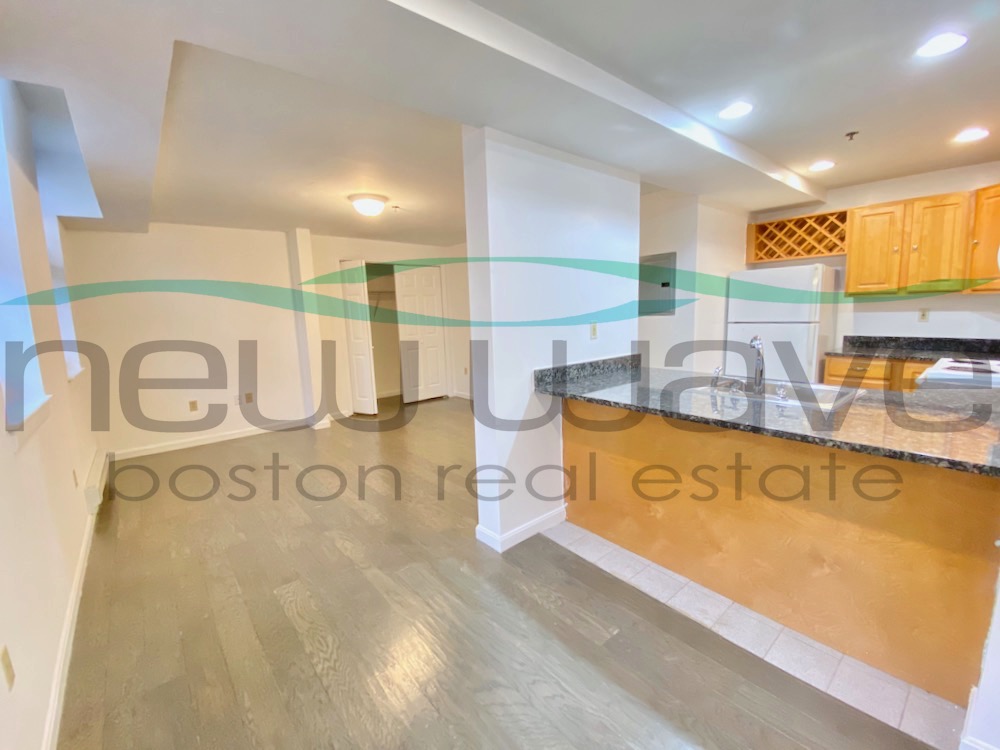 36 Queensberry St, Fenway