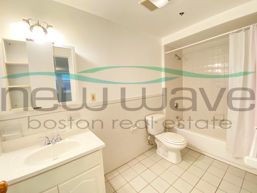 36 Queensberry St, Fenway