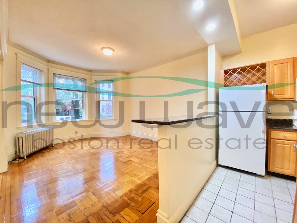 32 Queensberry St, Fenway