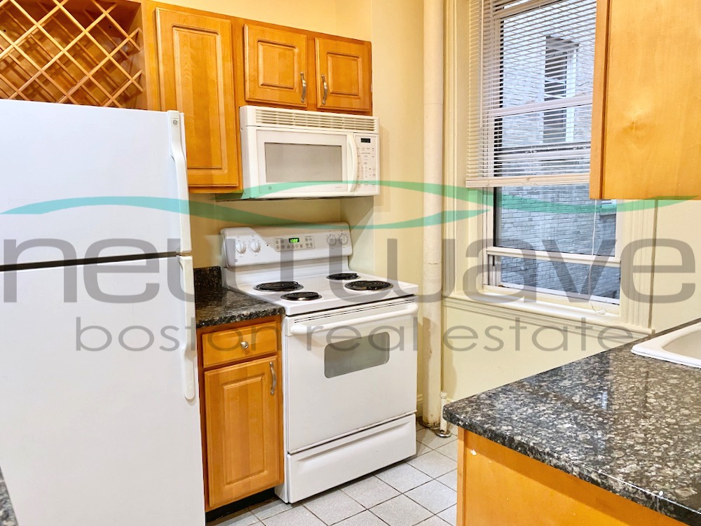 32 Queensberry St, Fenway