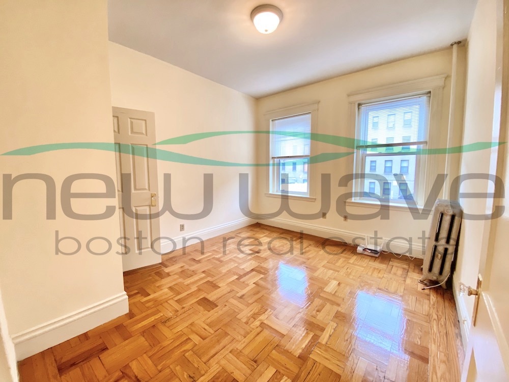 1 bed, 1 bath apartment for rent at 26 Queensberry St Unit 2, Fenway — photo 8 of 9