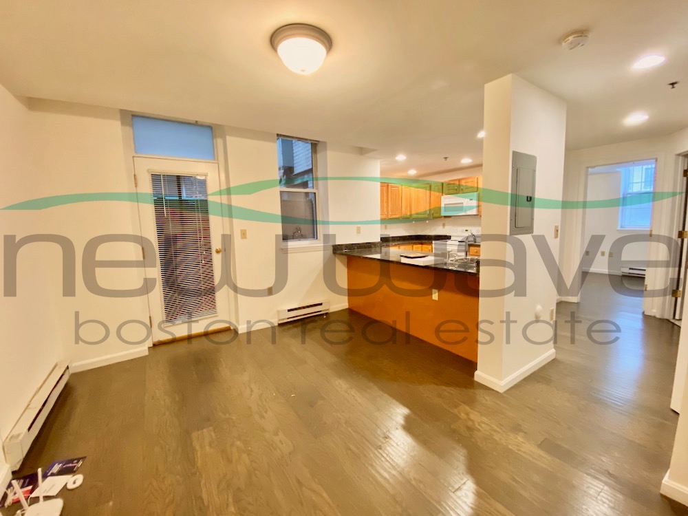 24 Queensberry St, Fenway