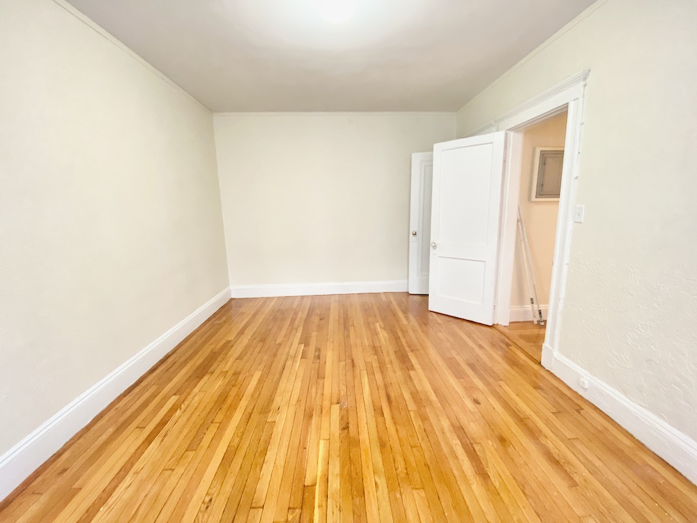 1171 Boylston St, Fenway