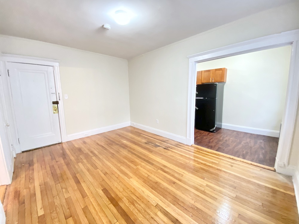 1171 Boylston St, Fenway