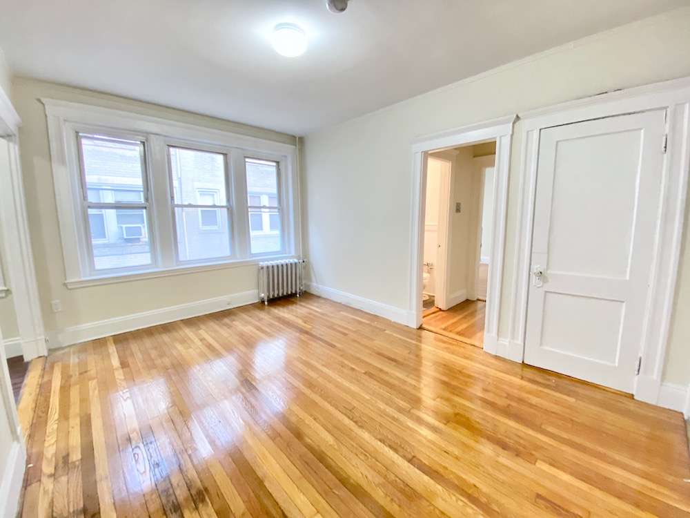 1171 Boylston St, Fenway