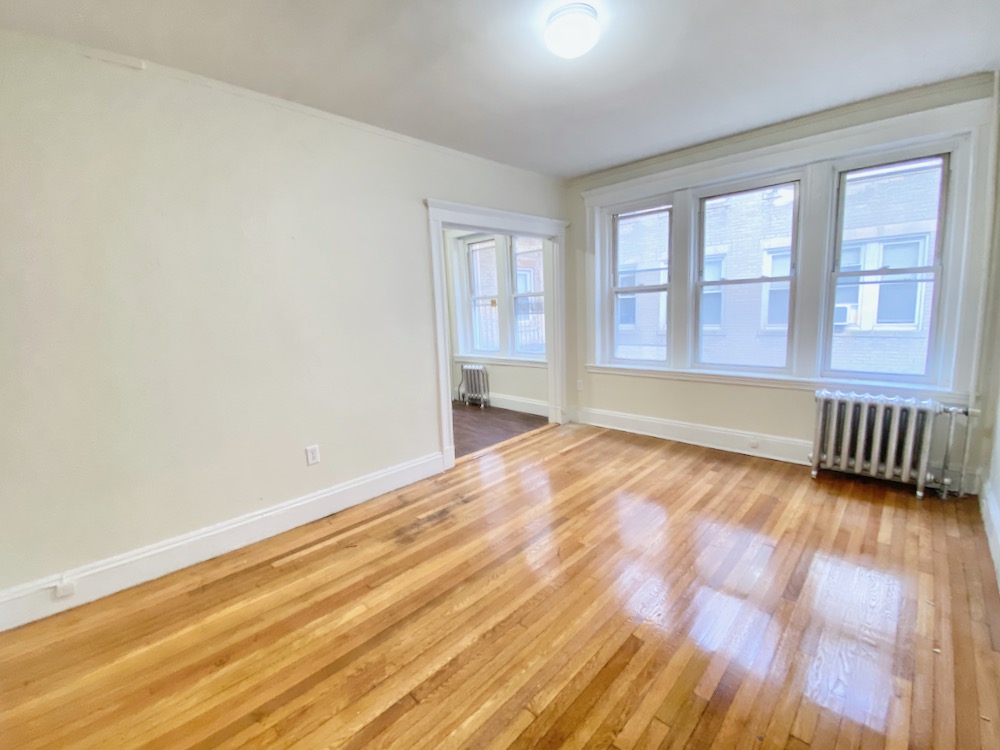 1171 Boylston St, Fenway