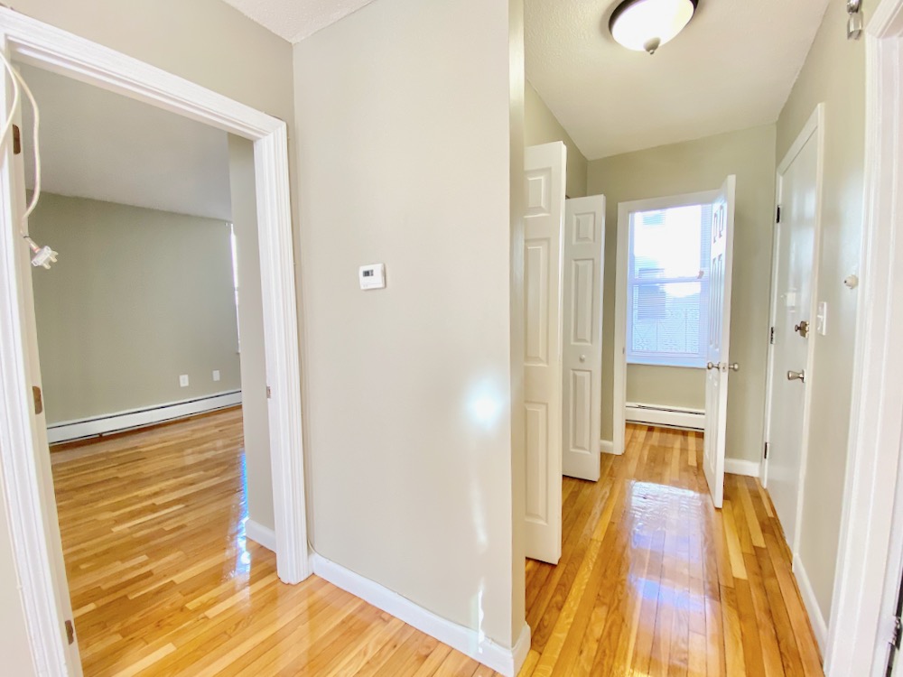 12 Albemarle Ct, Back Bay