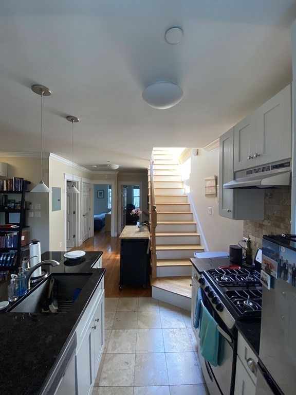 2 bed, 1 bath apartment for rent at 105 East Brookline St Unit 4, South End — photo 6 of 10
