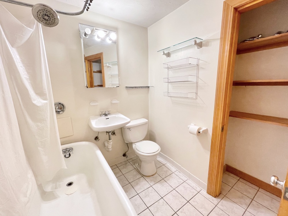 9 Winchester St, Back Bay