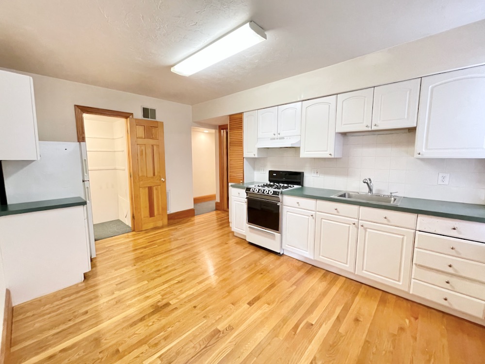 9 Winchester St, Back Bay