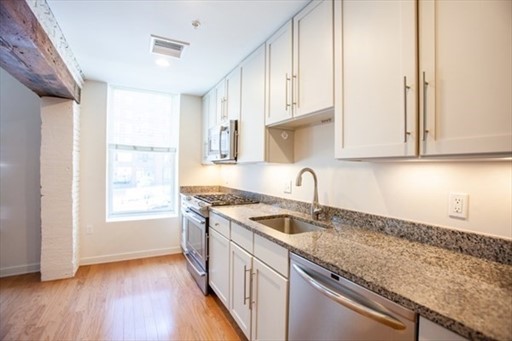 1 bed, 1 bath apartment for rent at 57 North Washington St Unit 2C, North End — photo 2 of 13
