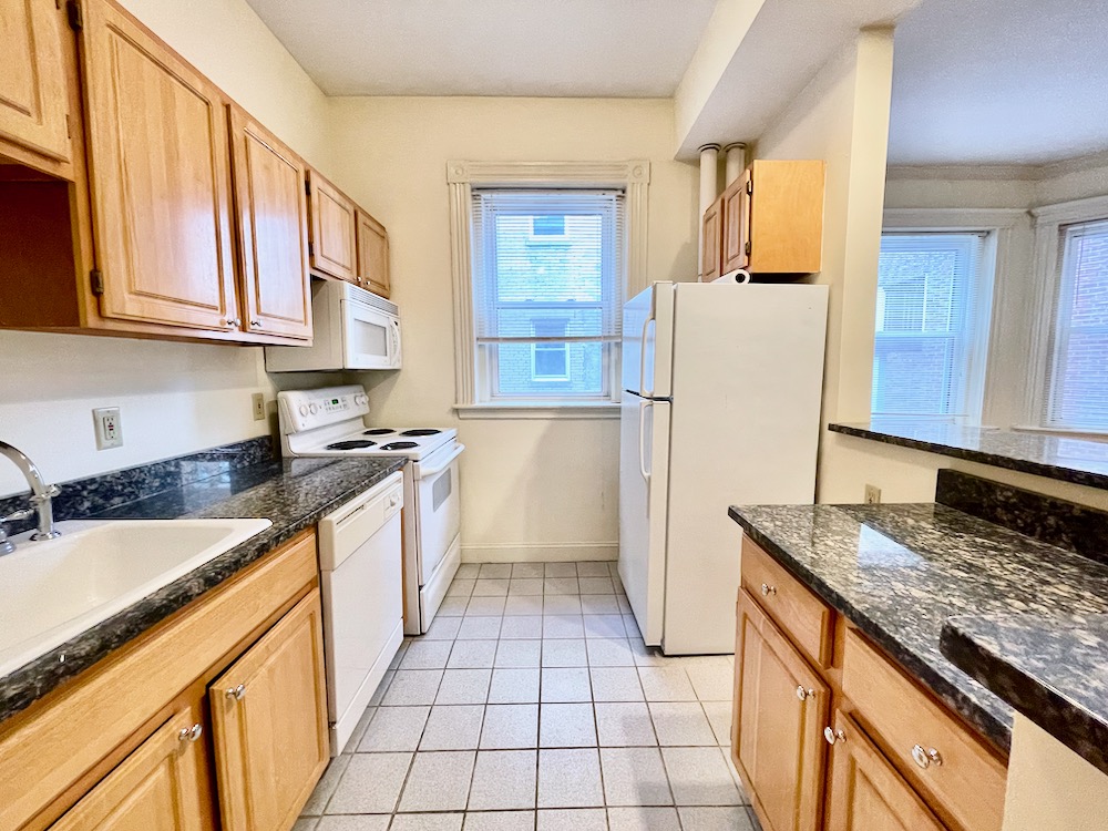 112 Jersey St, Fenway