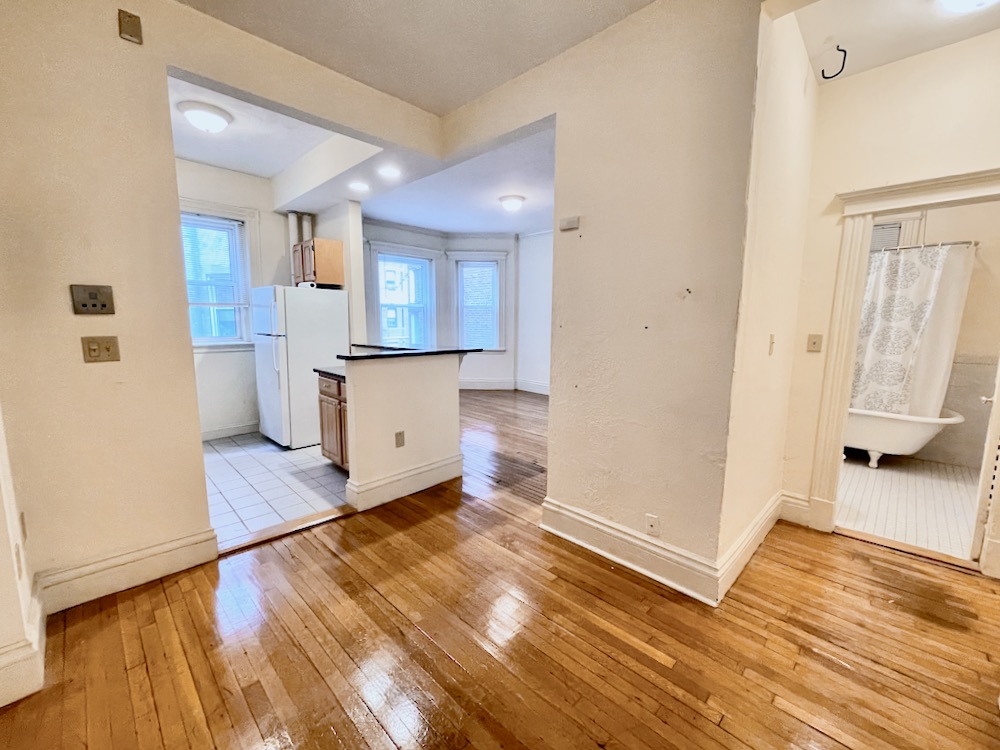 112 Jersey St, Fenway