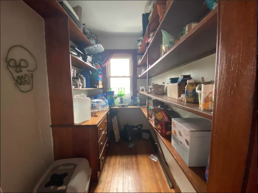 4 bed, 1 bath apartment for rent at 27 Parker Hill Ave Unit 3, Mission Hill — photo 4 of 8