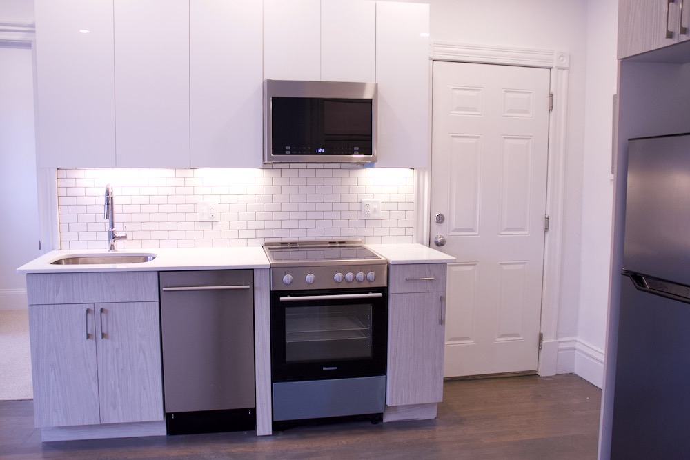 225 Newbury St, Back Bay