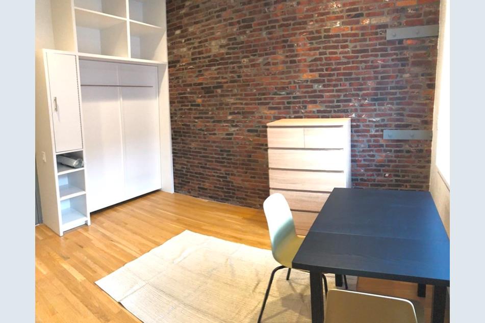 144 Bowdoin St, Beacon Hill