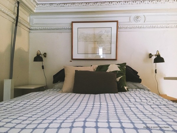 Studio bed, 1 bath apartment for rent at 18 Commonwealth Ave Unit 5, Back Bay — photo 7 of 11