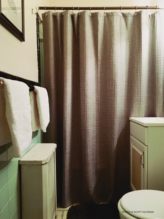 Studio bed, 1 bath apartment for rent at 18 Commonwealth Ave Unit 5, Back Bay — photo 10 of 11