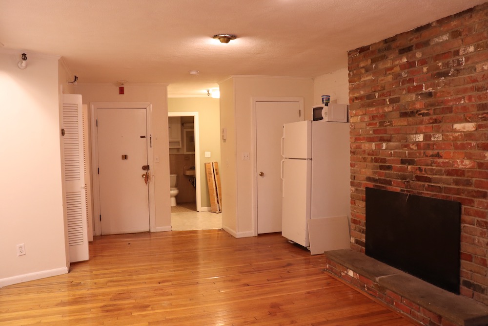 Studio bed, 1 bath apartment for rent at 9 Marlborough St Unit B2, Back Bay — photo 3 of 9