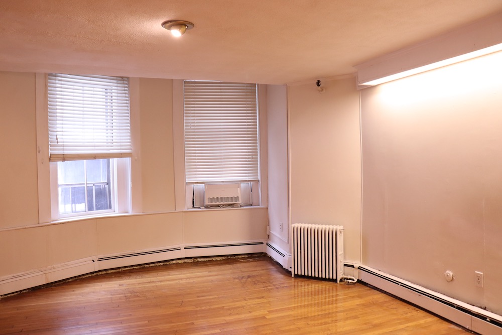 Studio bed, 1 bath apartment for rent at 9 Marlborough St Unit B2, Back Bay — photo 2 of 9
