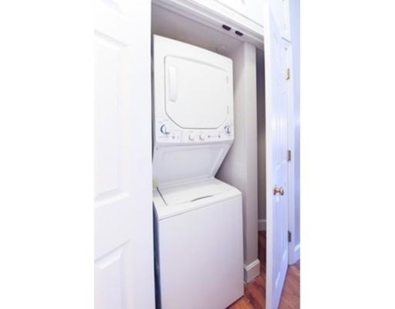 469 Massachusetts Ave, South End