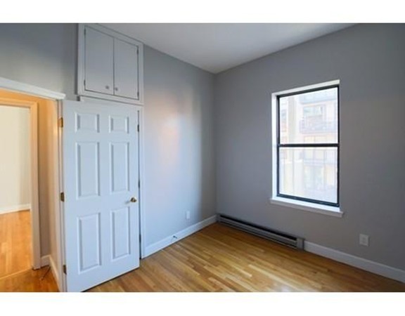 469 Massachusetts Ave, South End